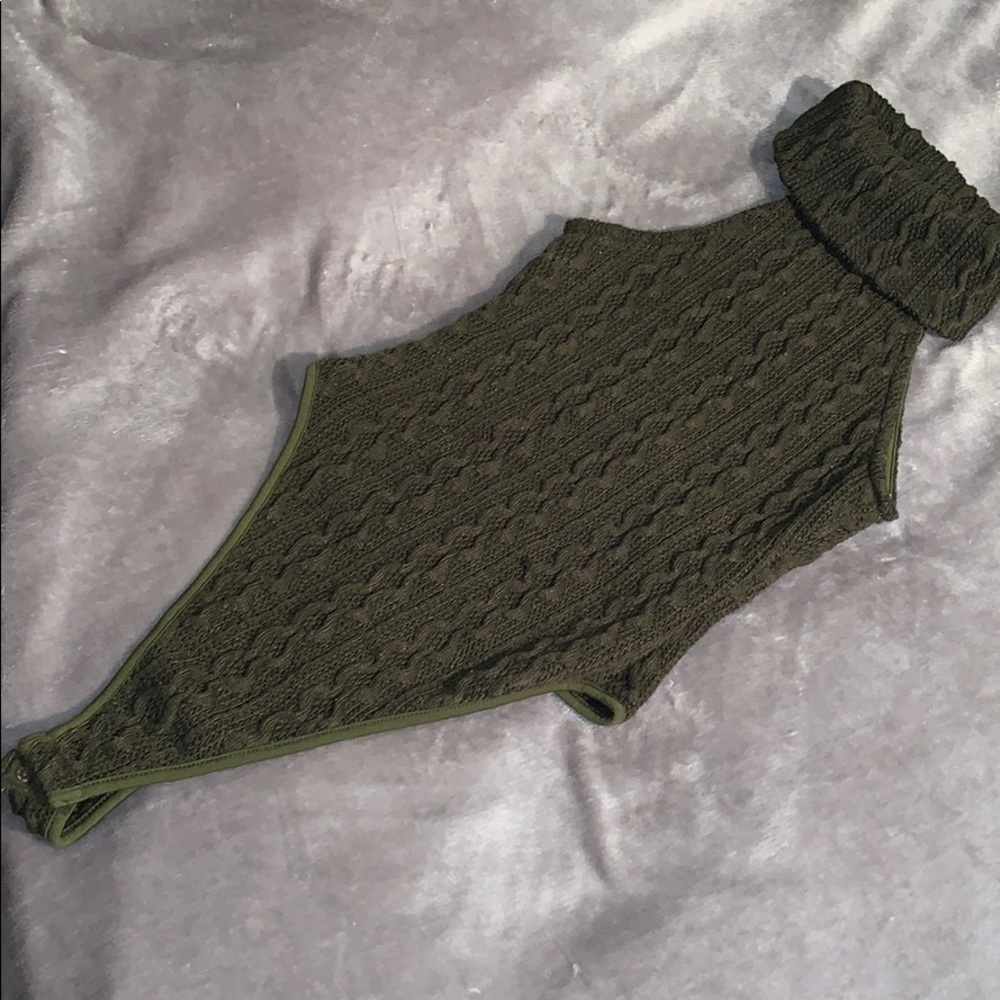 Fashion nova turtle neck